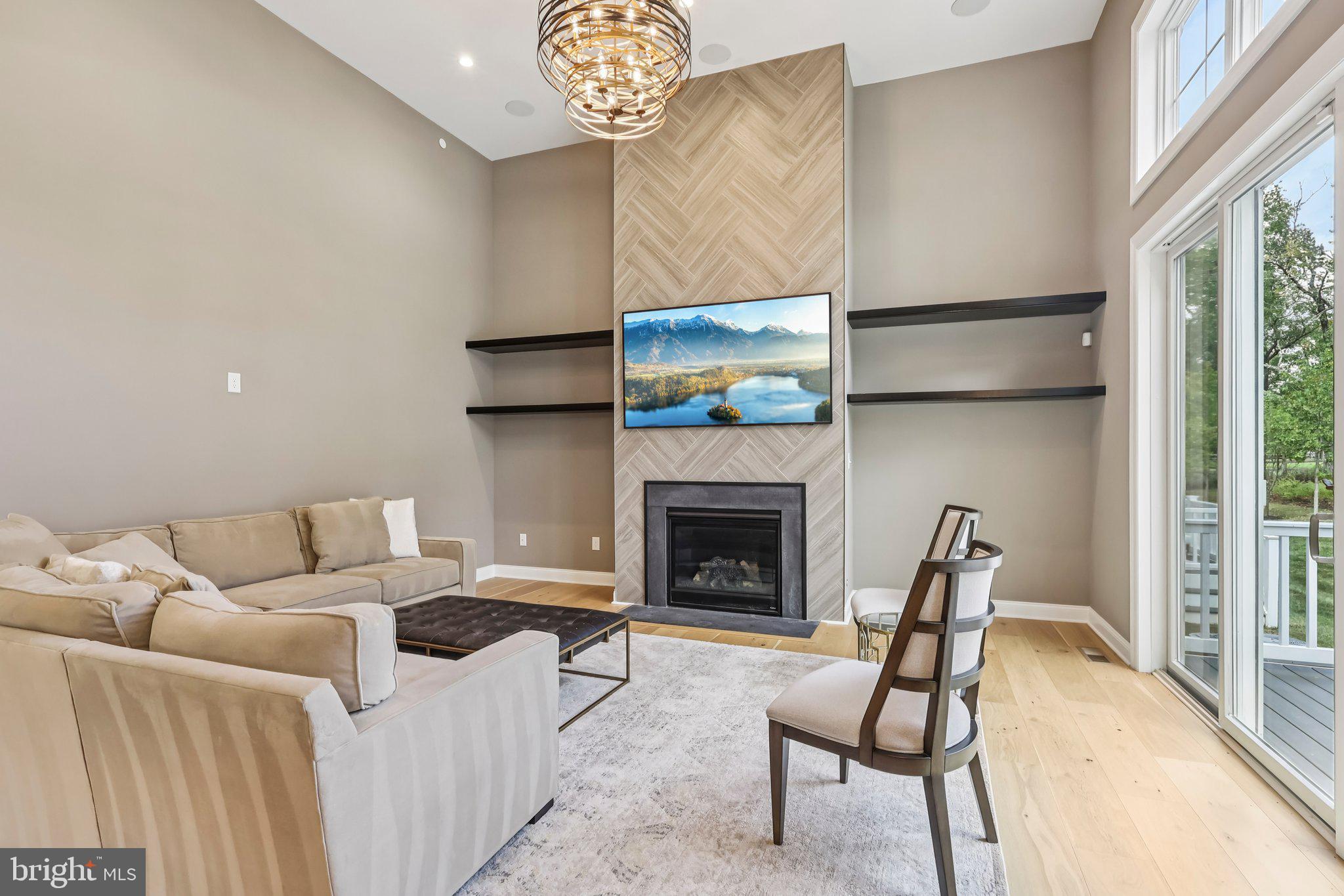 IRONSTONE AT BLUE BELL - Residential