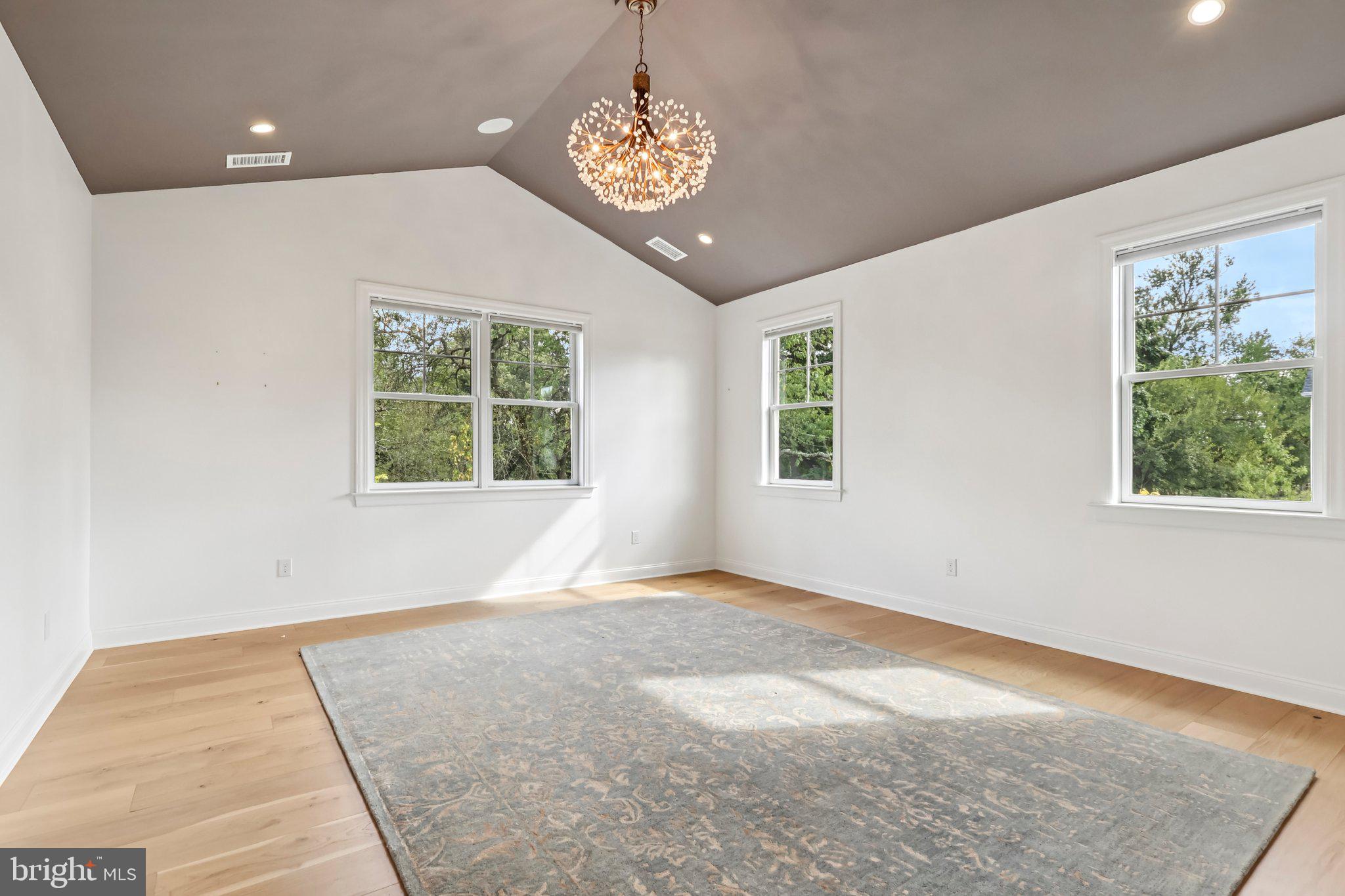 IRONSTONE AT BLUE BELL - Residential