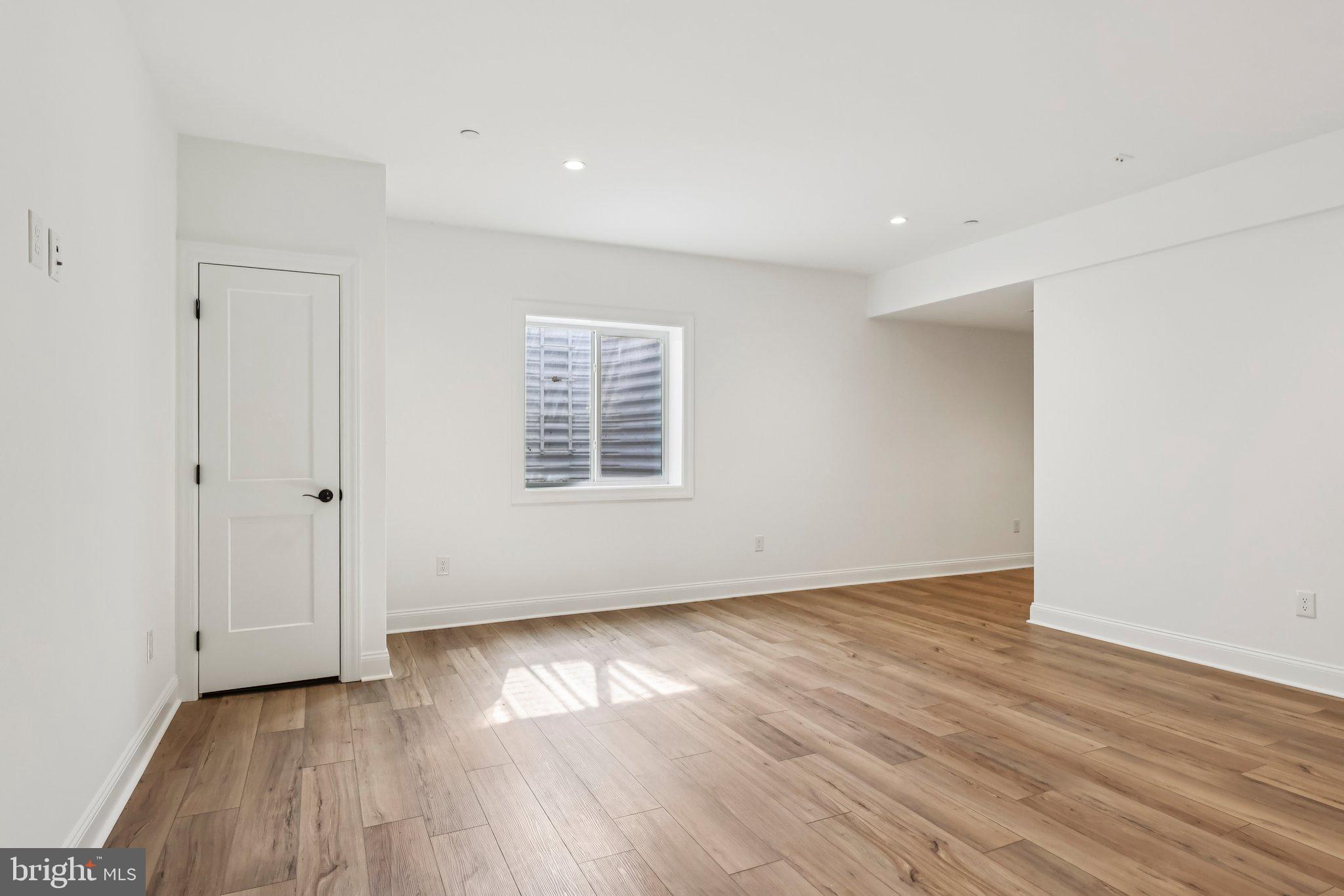 IRONSTONE AT BLUE BELL - Residential