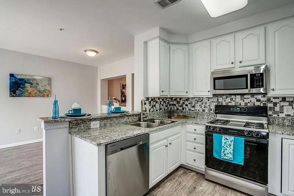 WESTWOOD VILLAGE - Residential Lease