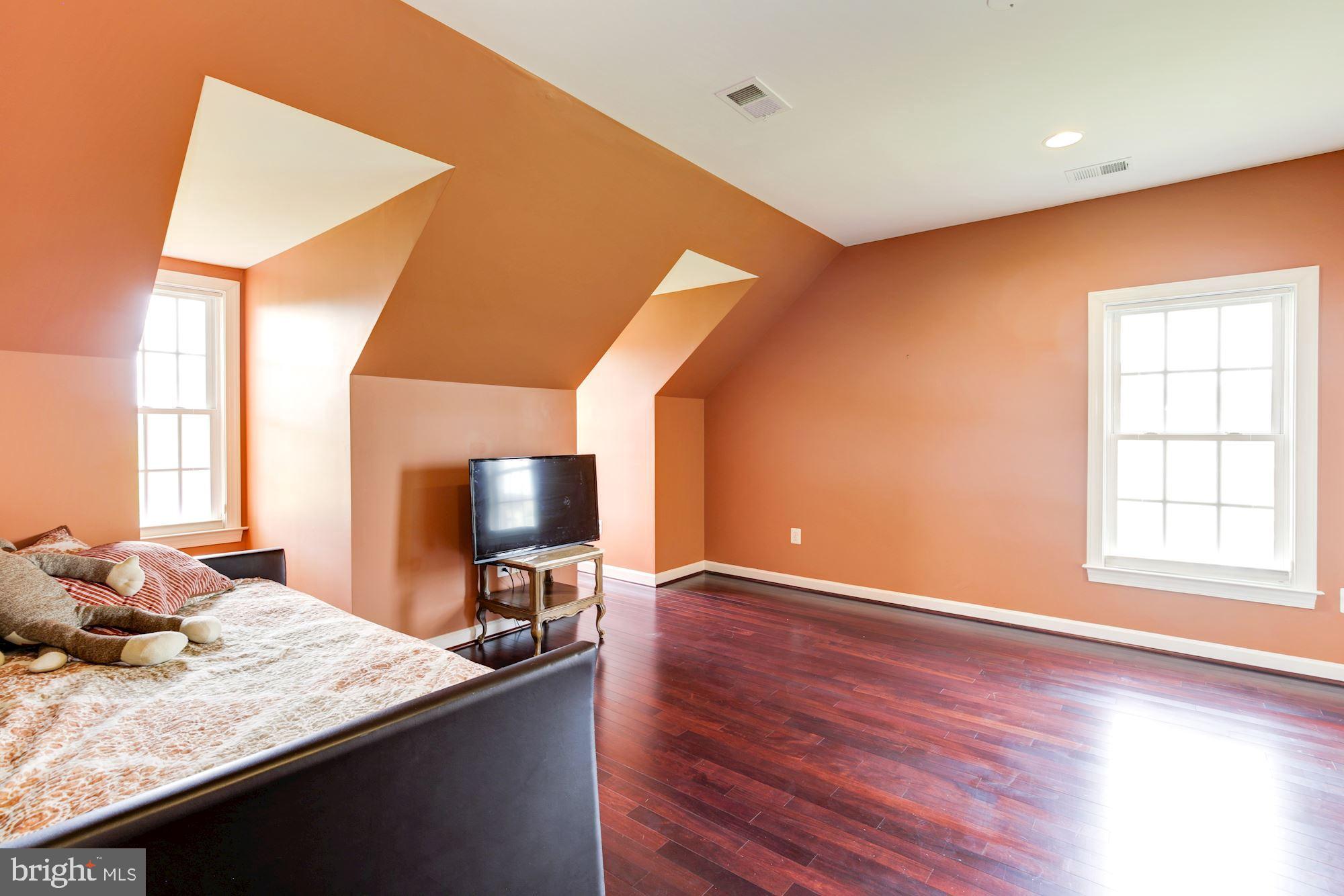 MACBETH FARM - Residential