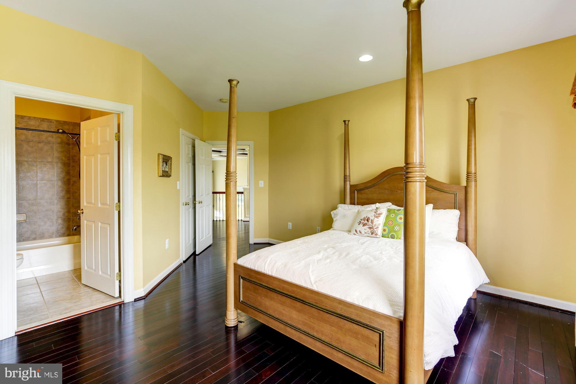 MACBETH FARM - Residential