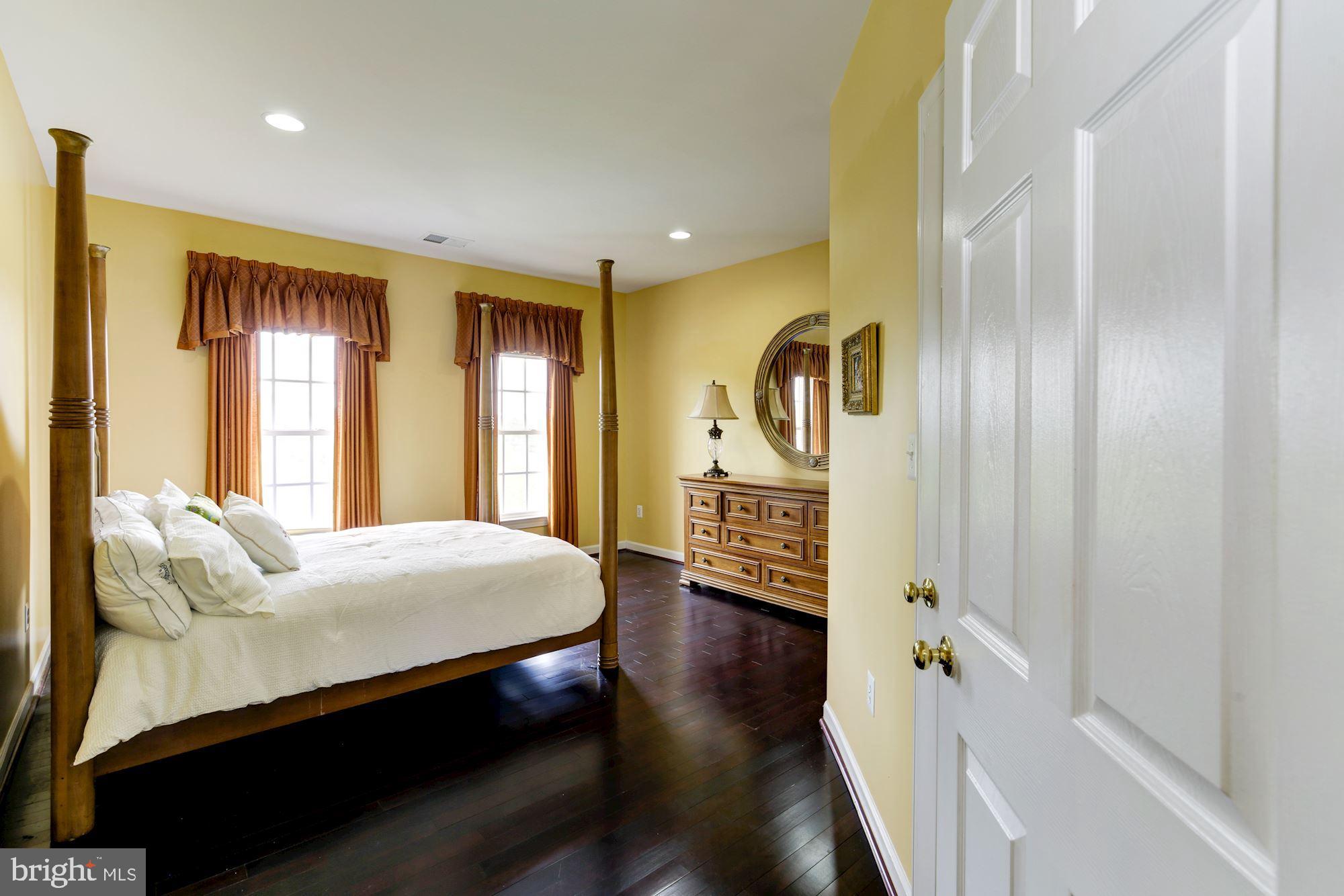 MACBETH FARM - Residential