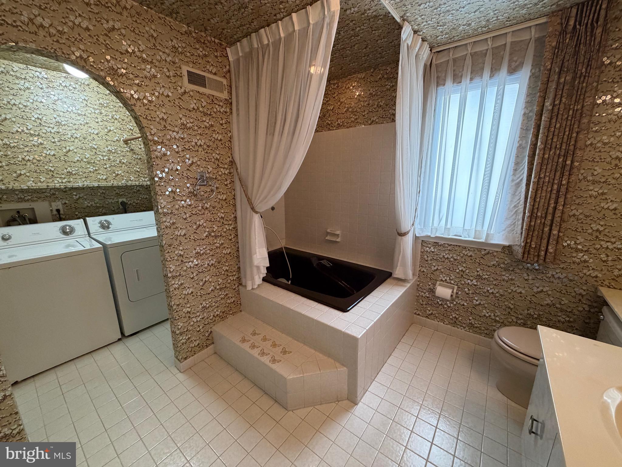 HEADLEY TRACE - Residential