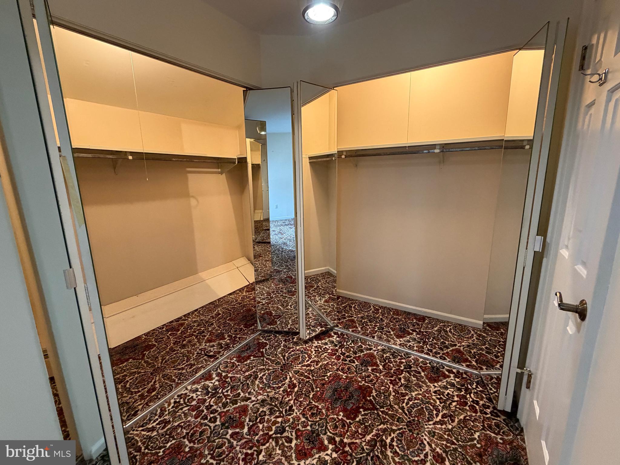 HEADLEY TRACE - Residential