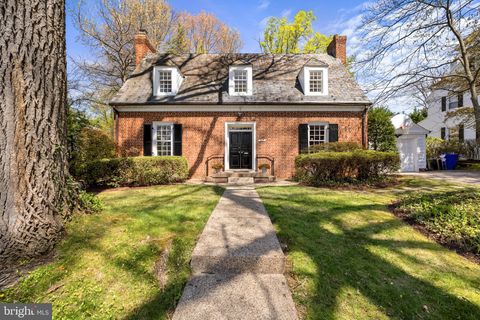 Photo of 3609 Dunlop Street, Chevy Chase, MD 20815 (MLS # MDMC2127164)