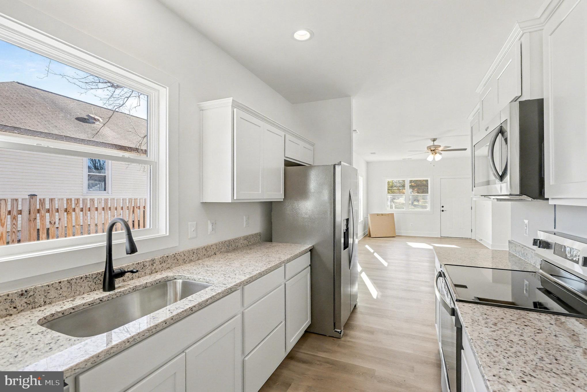 BROOKFIELD - Residential