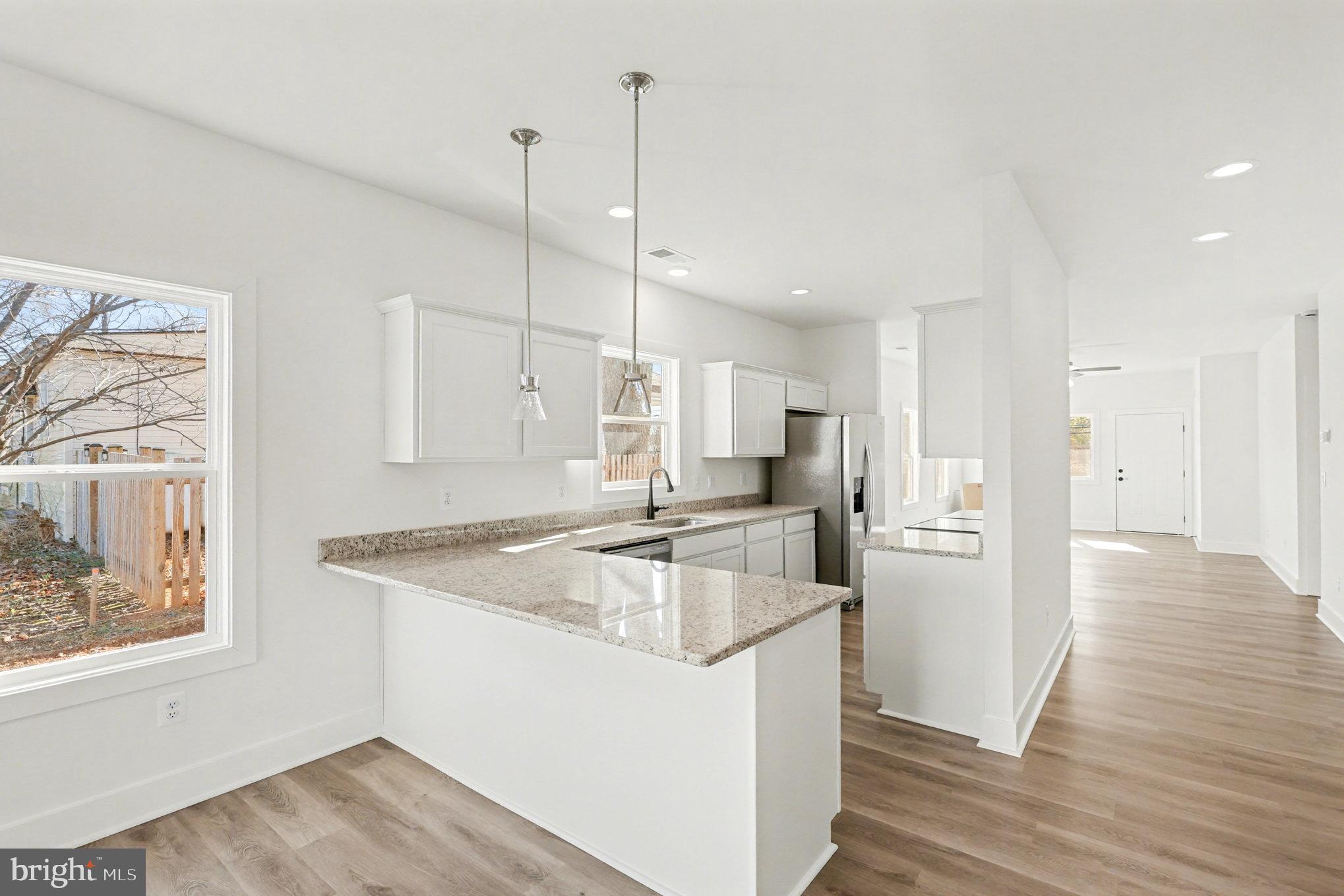 BROOKFIELD - Residential