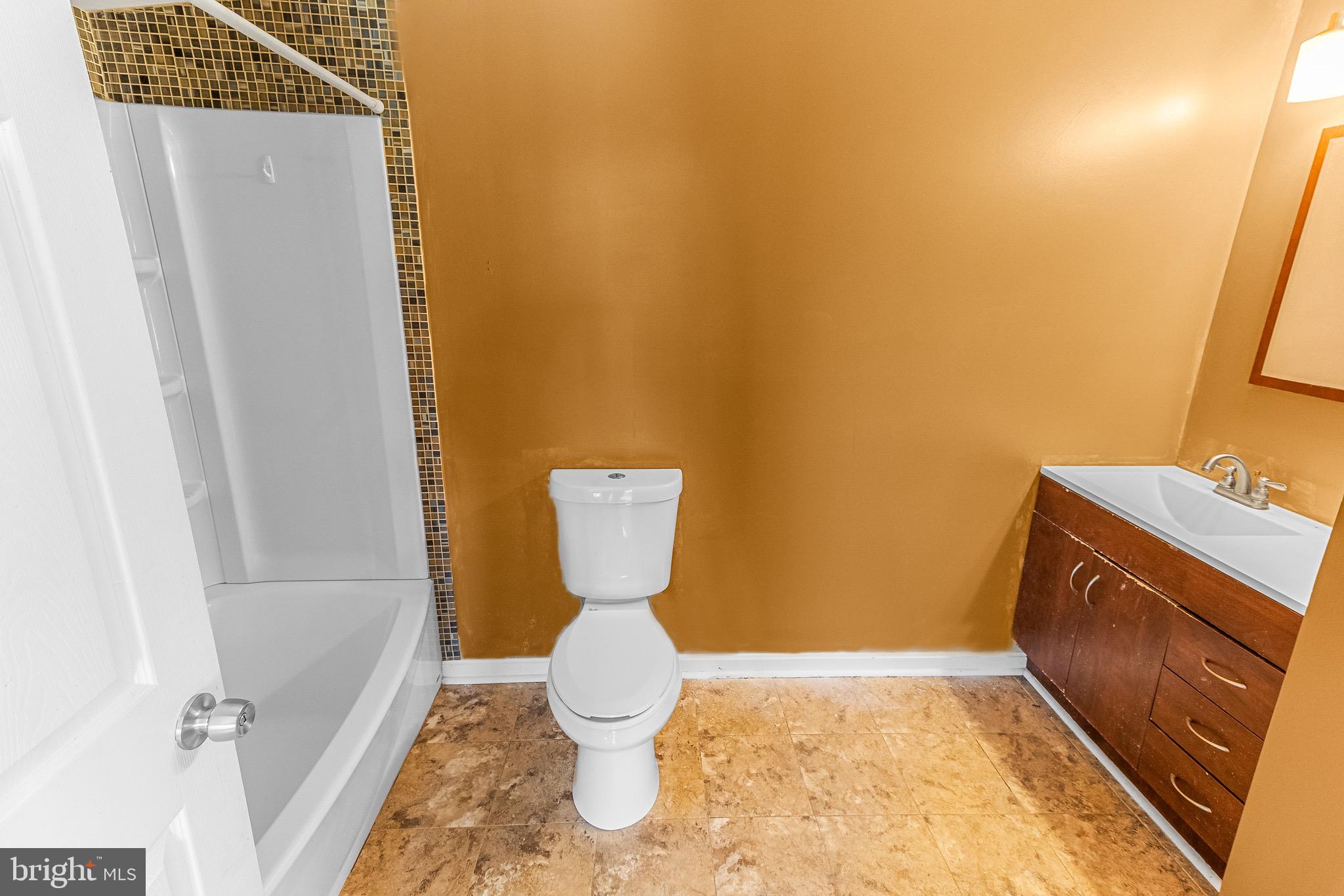 HIGHLAND MANOR - Residential