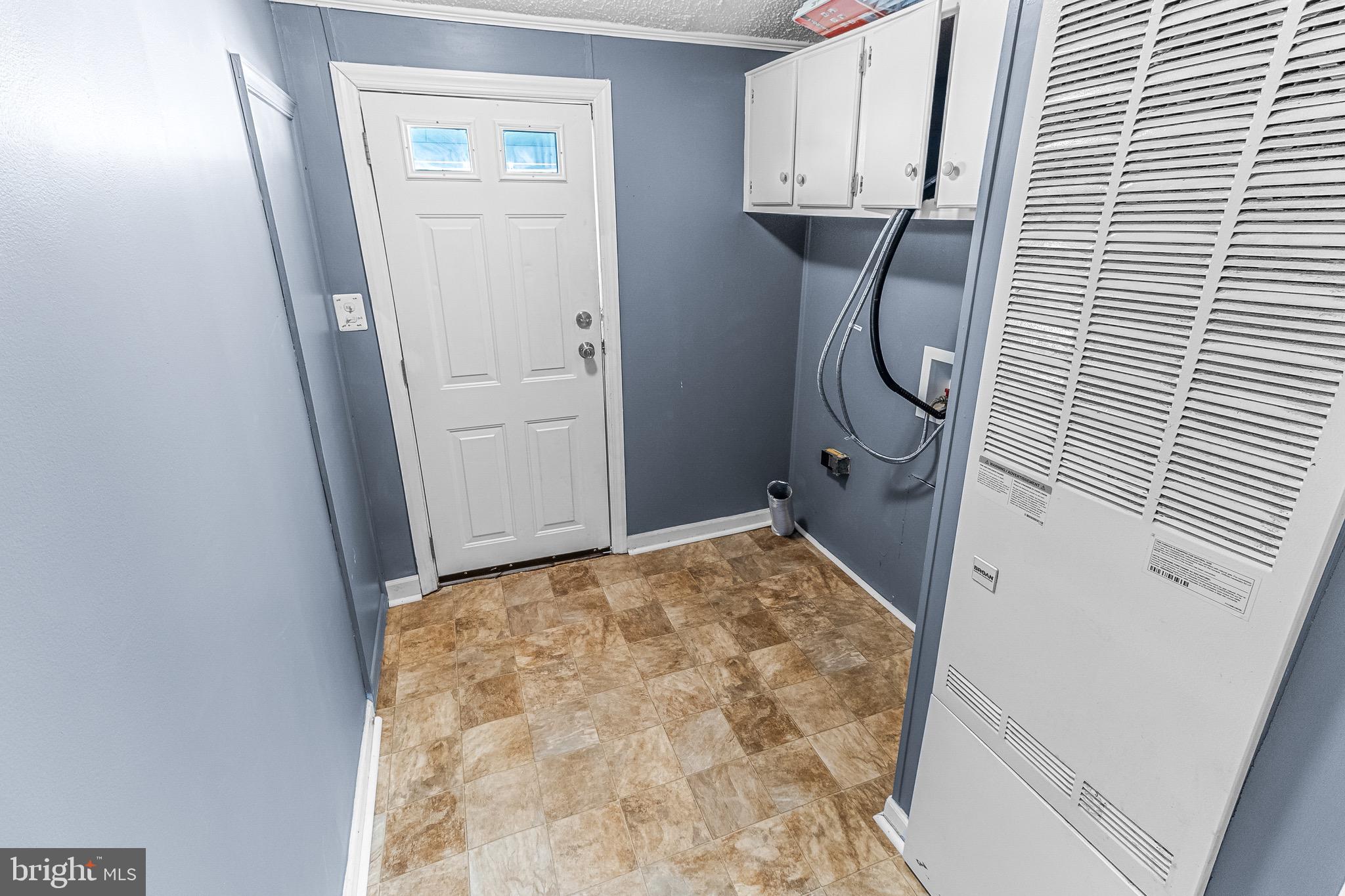 HIGHLAND MANOR - Residential