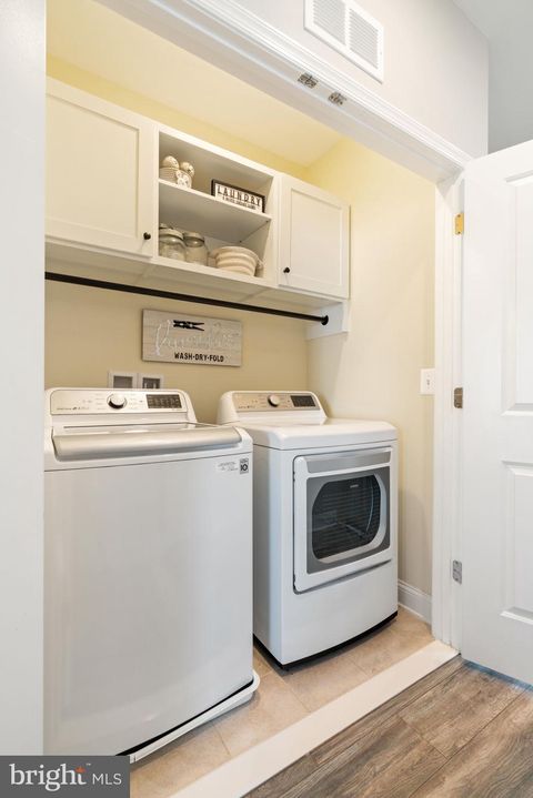 Tiny photo for 17259 Herring Gull Lane, DUMFRIES, VA 22026 (MLS # VAPW2118572)