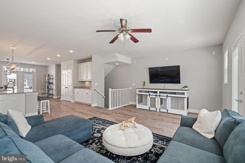 Tiny photo for 17259 Herring Gull Lane, DUMFRIES, VA 22026 (MLS # VAPW2118572)