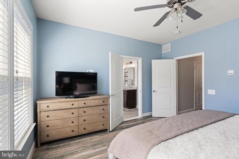 Tiny photo for 17259 Herring Gull Lane, DUMFRIES, VA 22026 (MLS # VAPW2118572)
