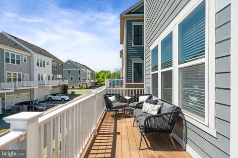 Tiny photo for 17259 Herring Gull Lane, DUMFRIES, VA 22026 (MLS # VAPW2118572)