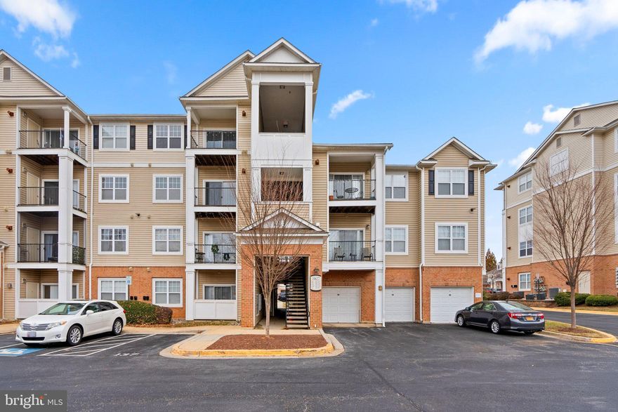 MOVE RIGHT IN! This updated third-floor condo is ready for you with brand new carpet and fresh paint throughout. Featuring 1 bedroom with full bath, an open floor plan with living area and private balcony as well as a kitchen with breakfast bar. Off the kitchen, you'll find a convenient laundry with full sized washer and dryer. Located close to I-270 and the MARC train, this condo offers easy access for commuters. Enjoy all the amenities Germantown, MD, has to offer, including shopping, dining, entertainment, parks, and recreation. Nearby attractions include BlackRock Center for the Arts, Seneca Creek State Park, Clarksburg Premium Outlets, a variety of grocery stores, and a wide selection of restaurants. The community boasts a newly renovated outdoor pool, a state-of-the-art fitness center, and so much more! Don’t miss this opportunity to call this lovely condo your new home