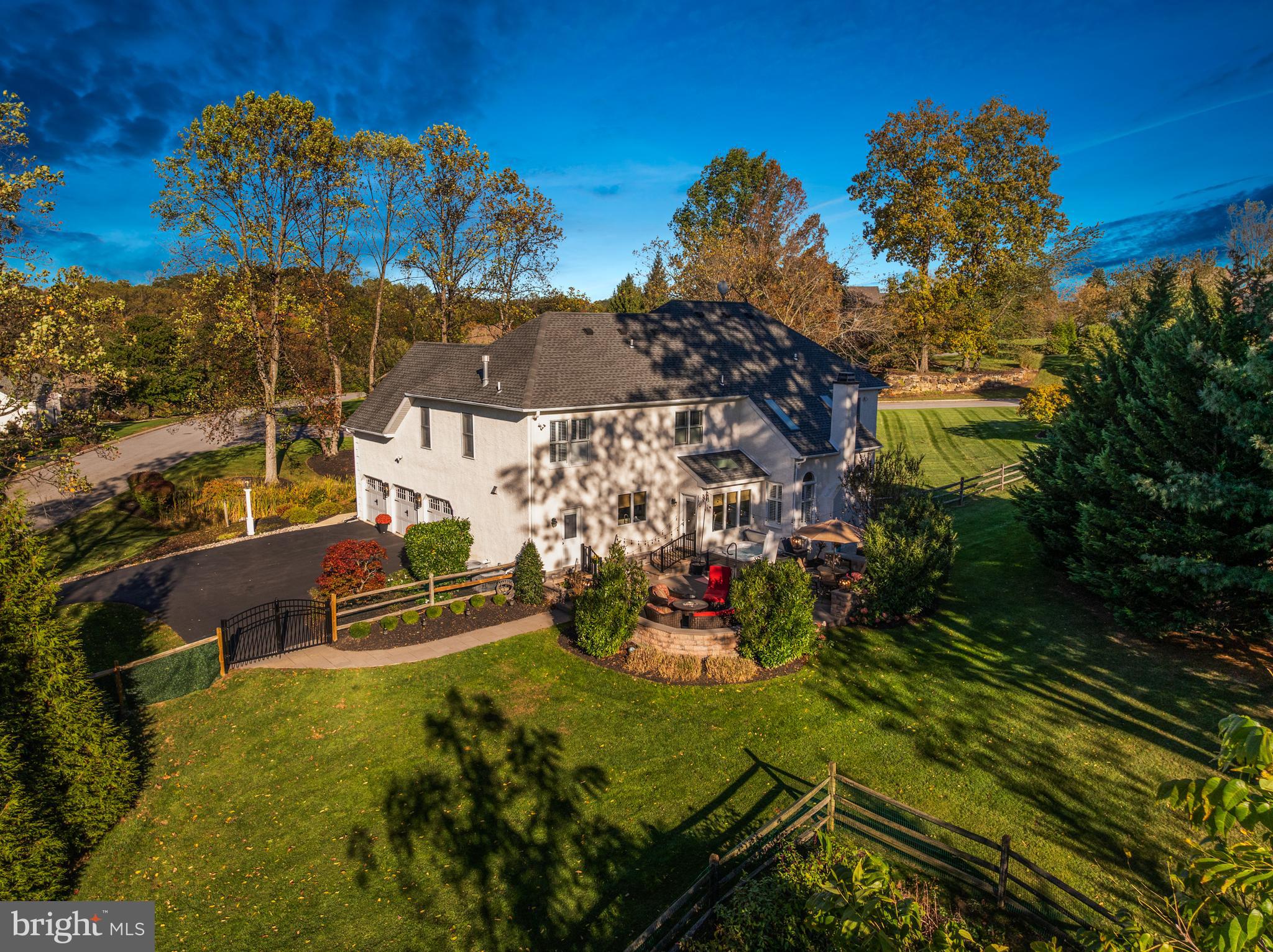 LAKERIDGE - Residential