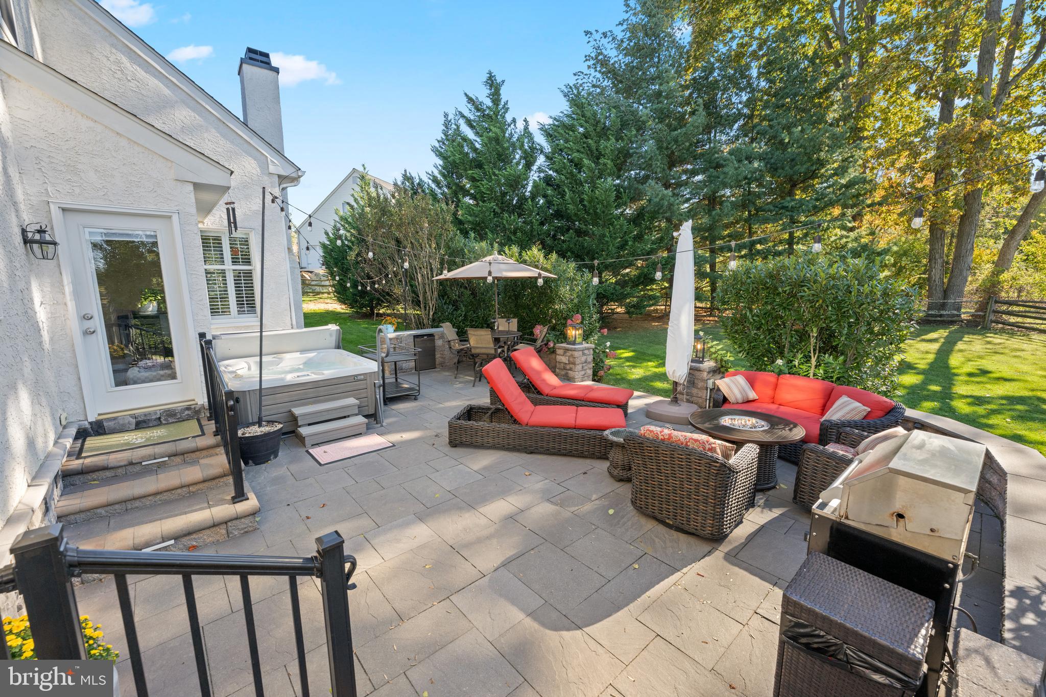 LAKERIDGE - Residential