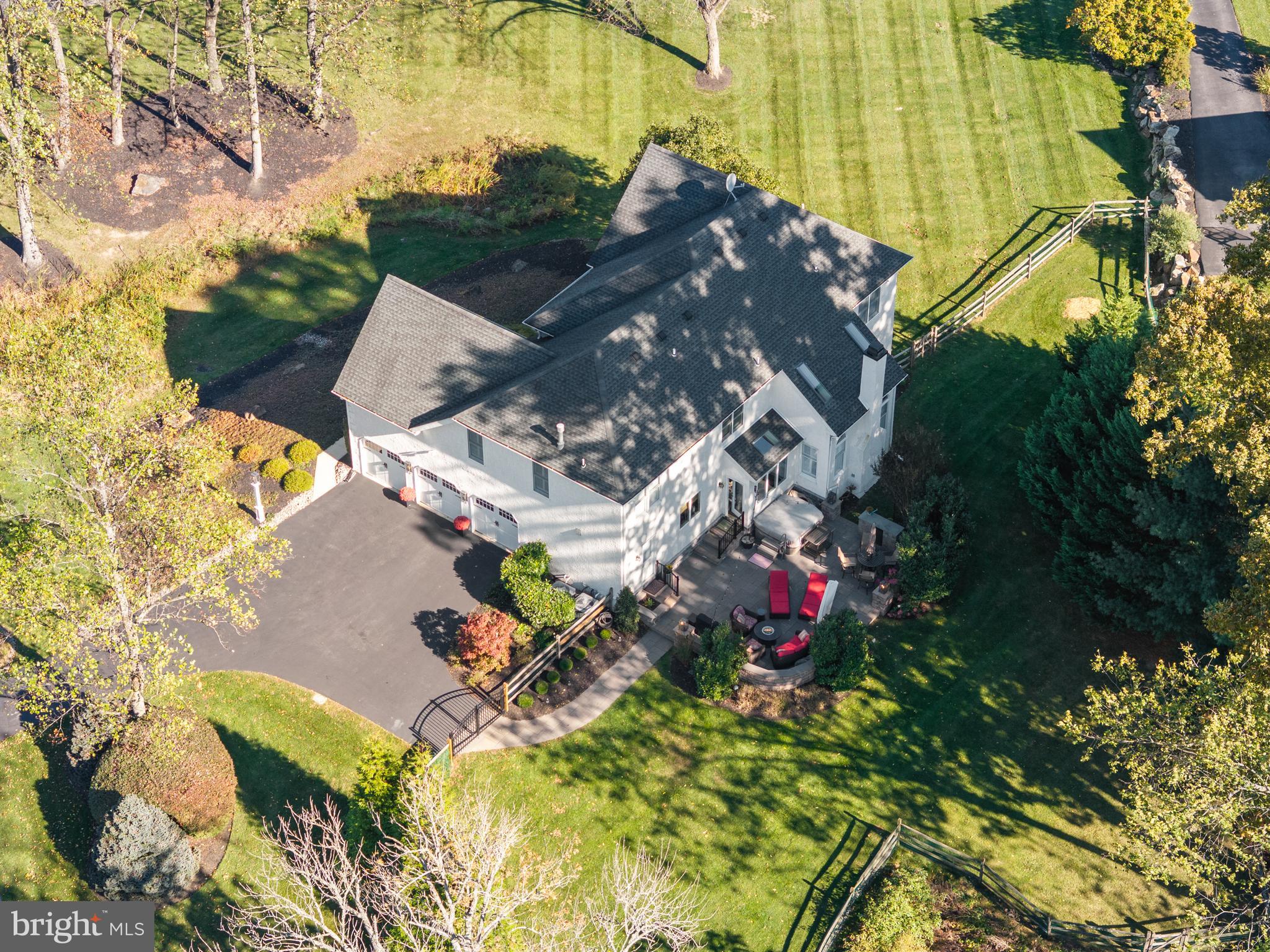 LAKERIDGE - Residential