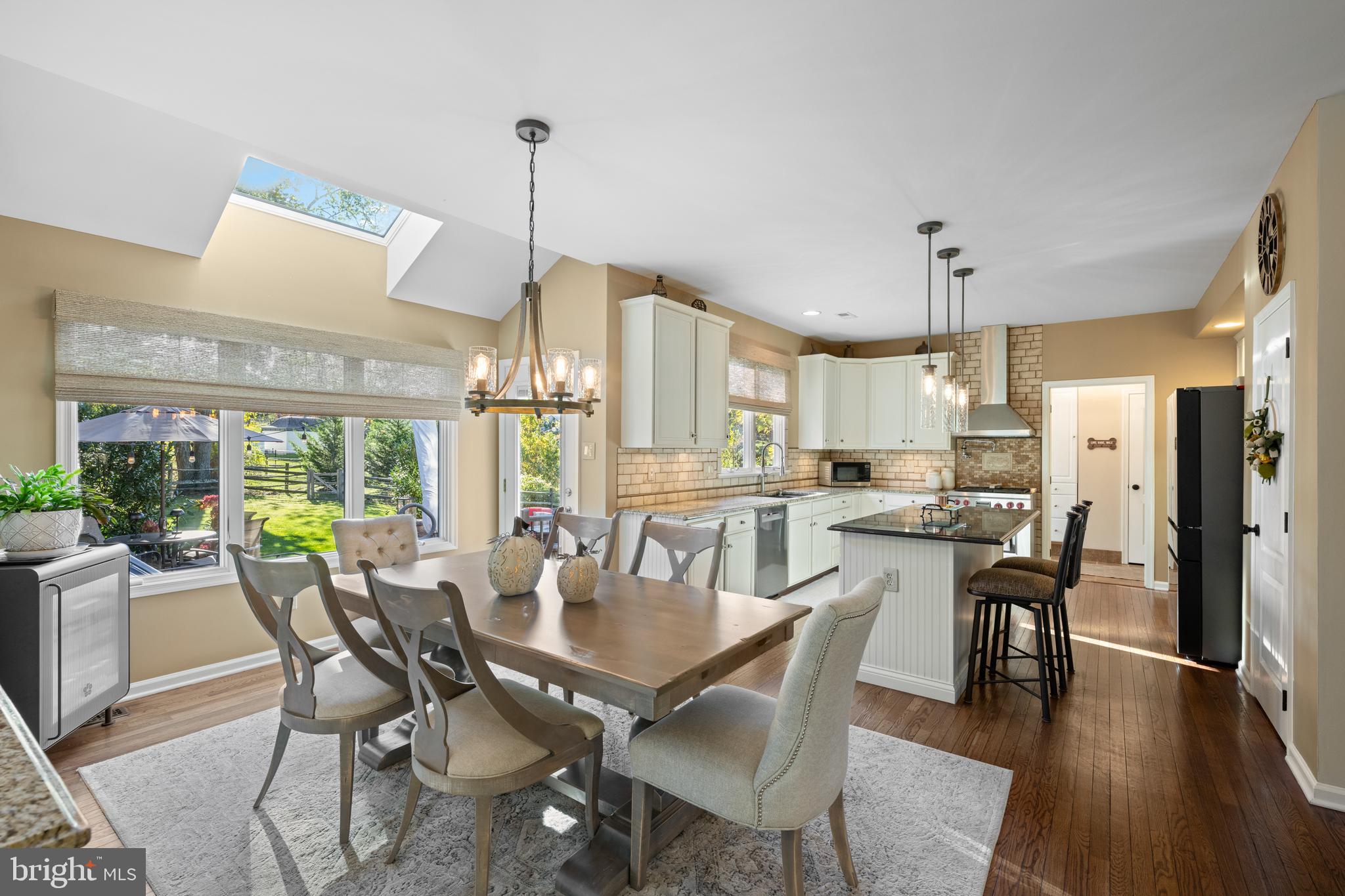 LAKERIDGE - Residential