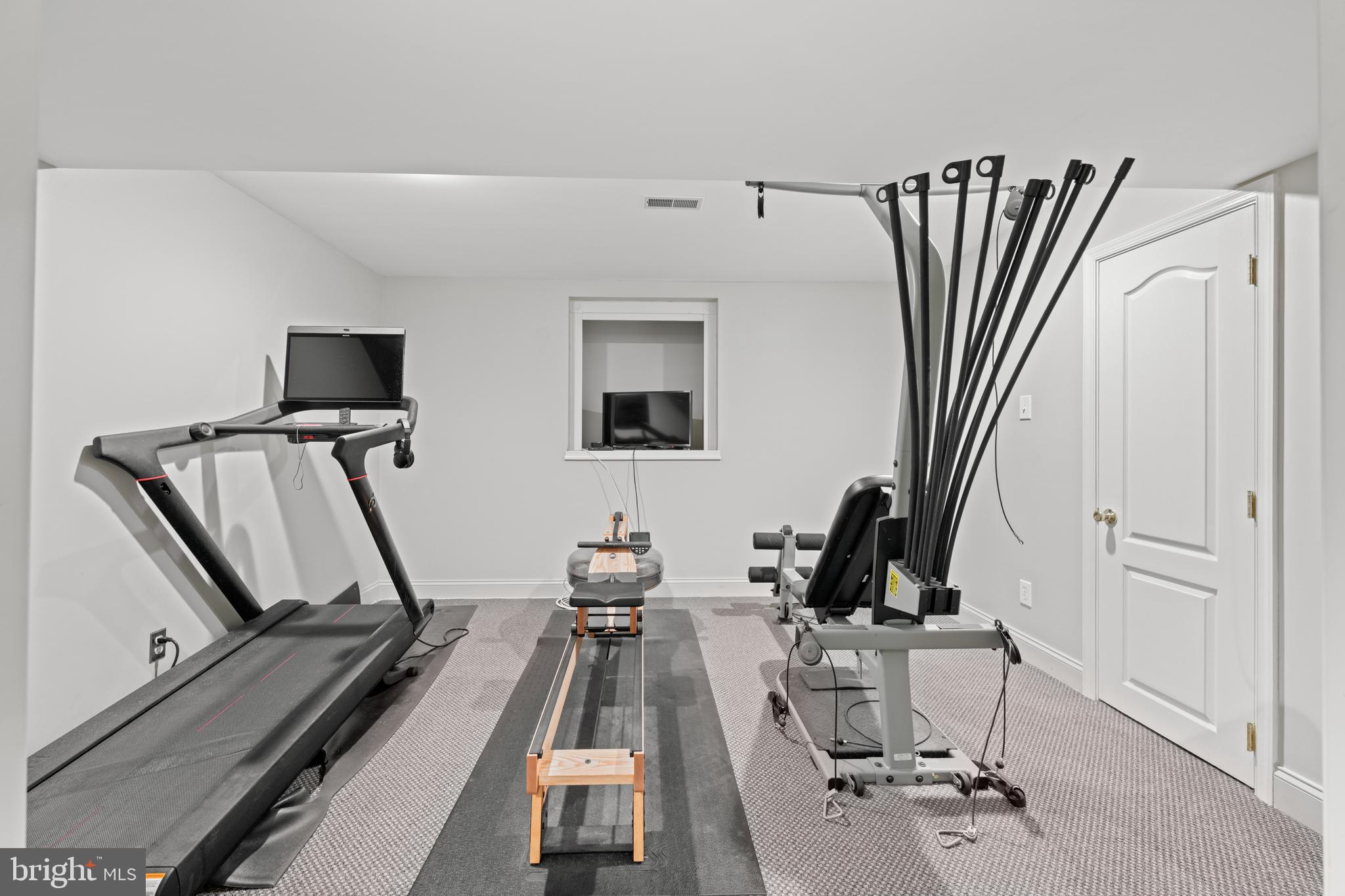 LAKERIDGE - Residential