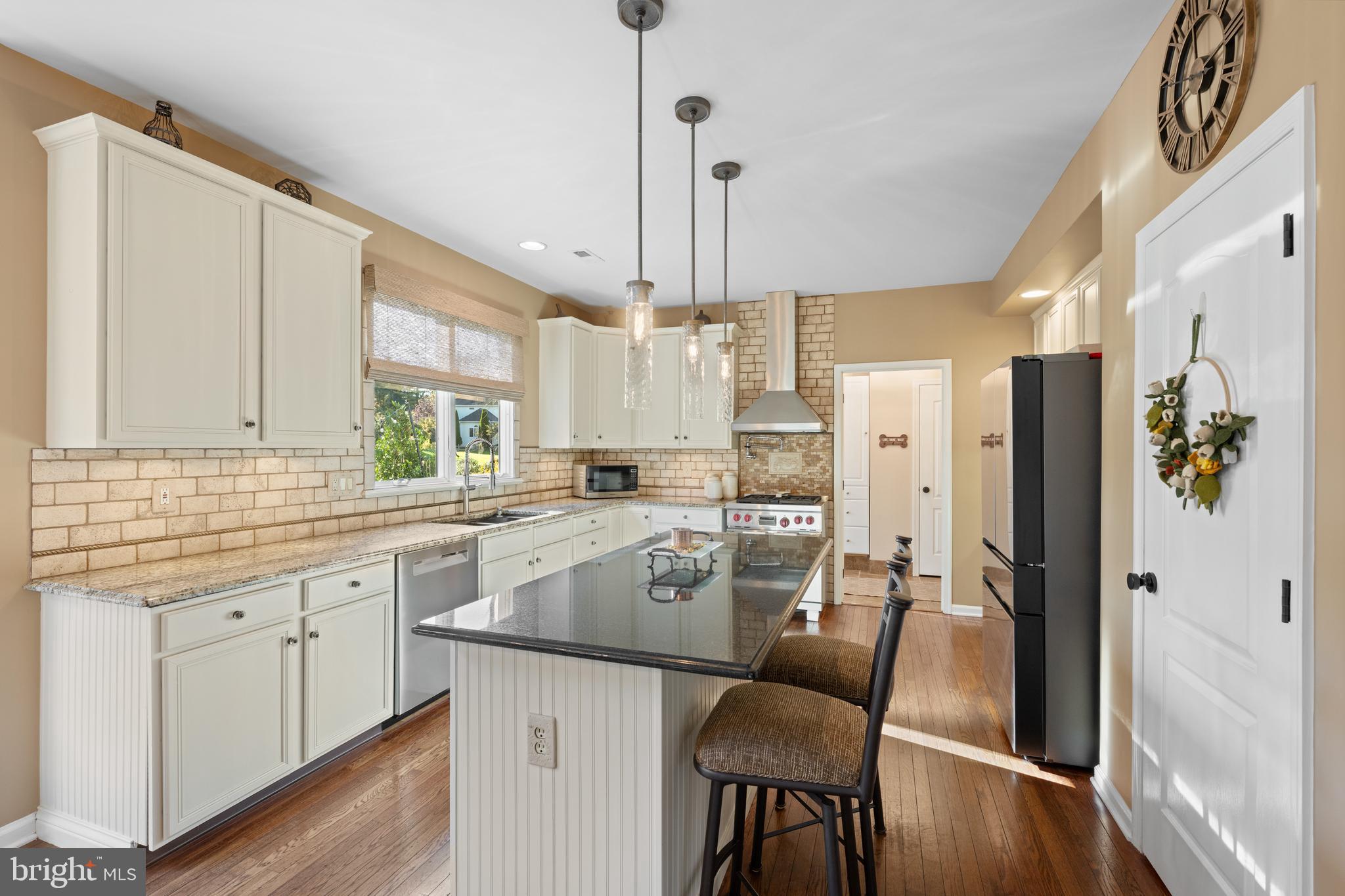 LAKERIDGE - Residential