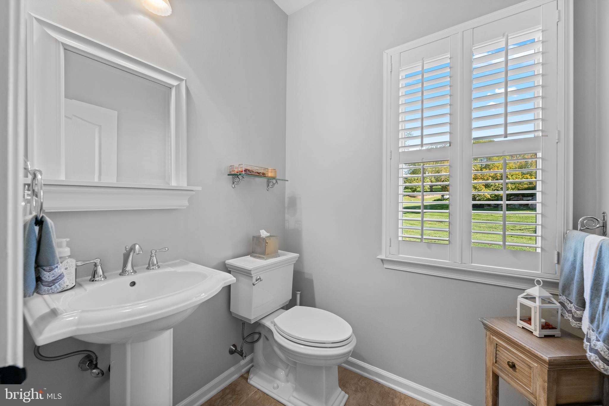 LAKERIDGE - Residential