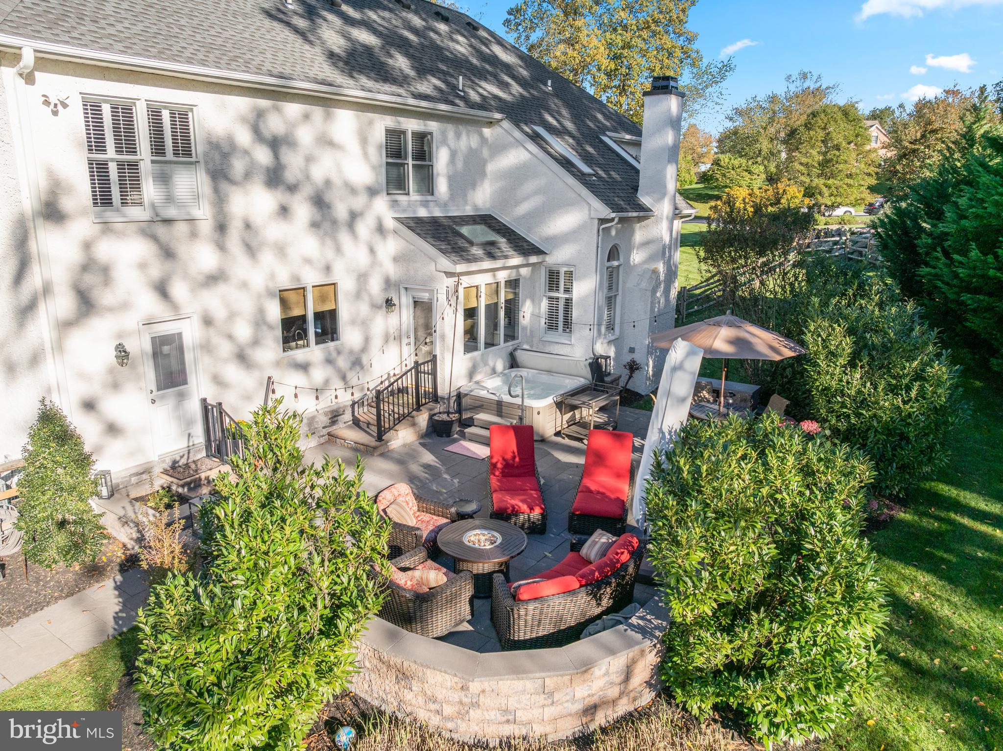 LAKERIDGE - Residential