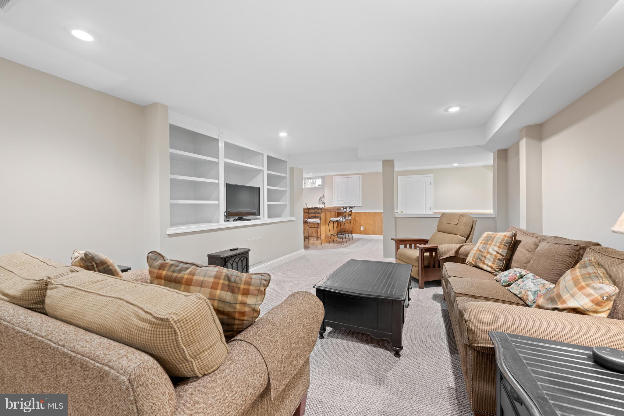 LAKERIDGE - Residential