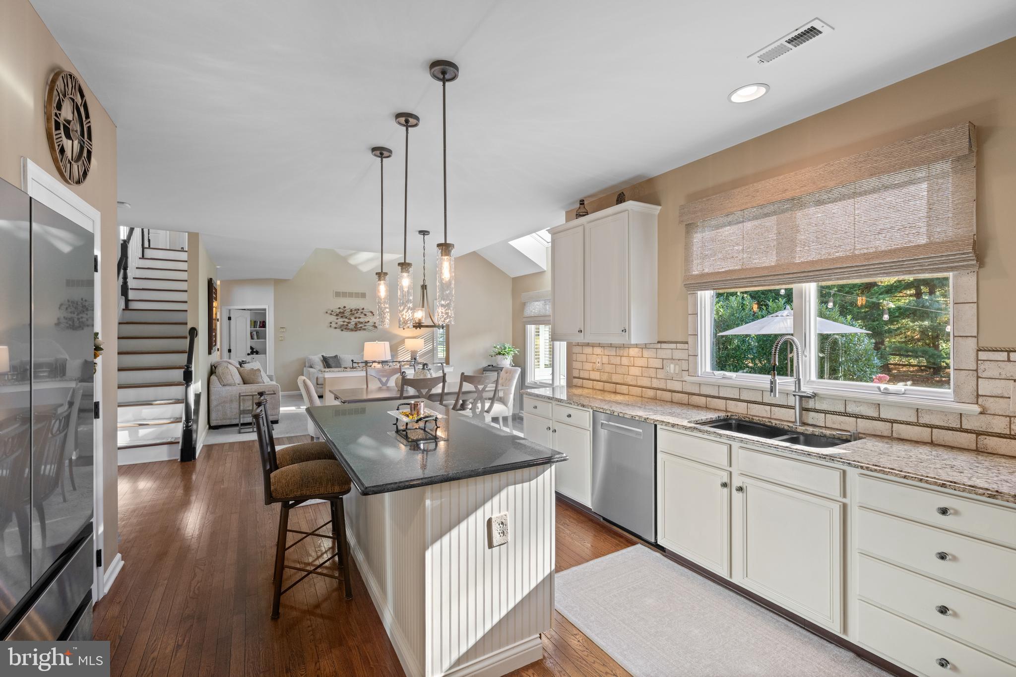 LAKERIDGE - Residential