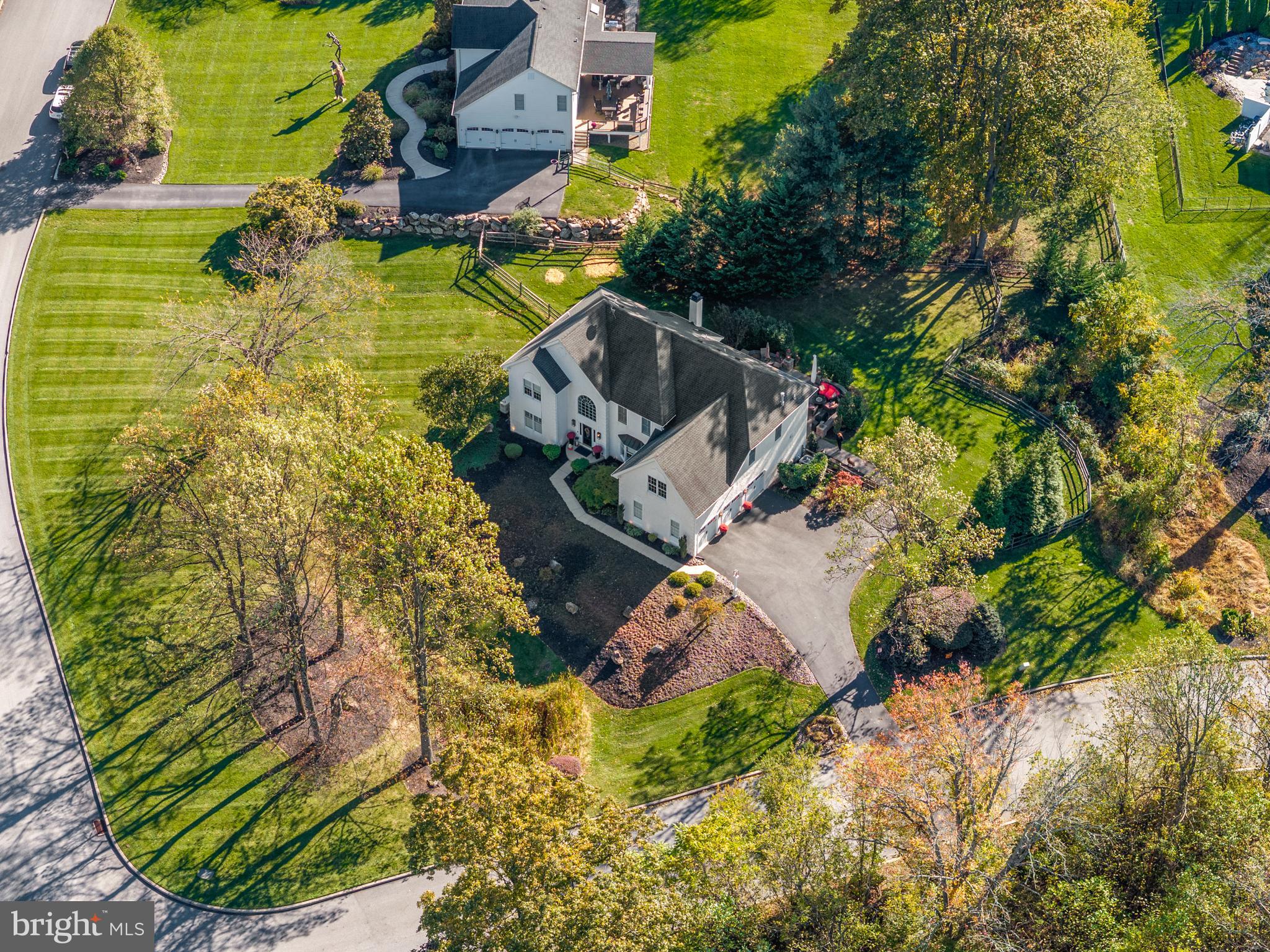 LAKERIDGE - Residential