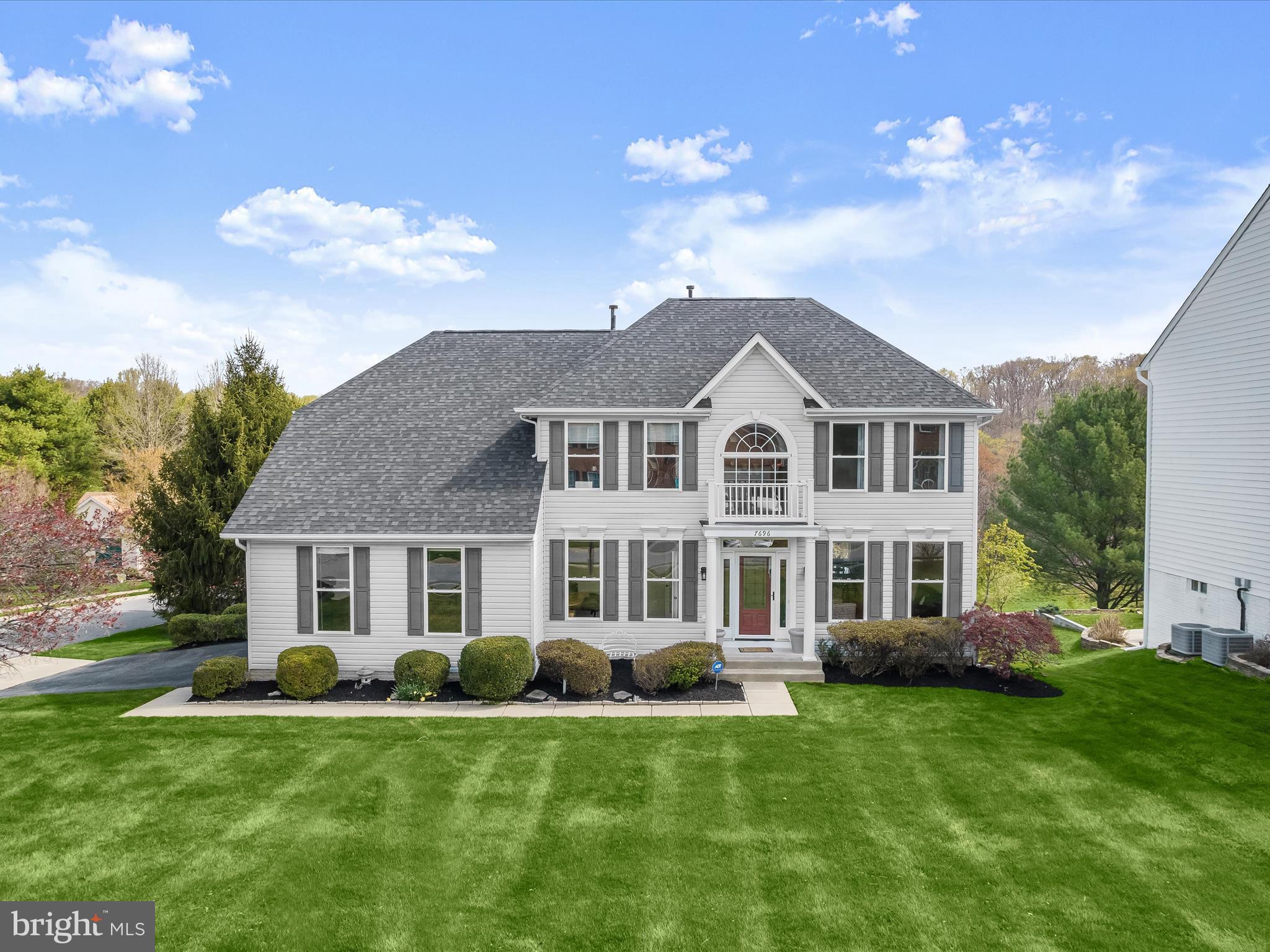 7696 SWALLOW ROAD