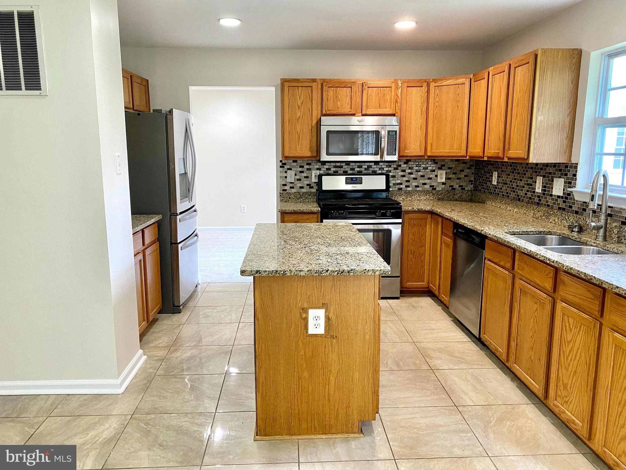 VILLAGE OF LONG REACH - Residential