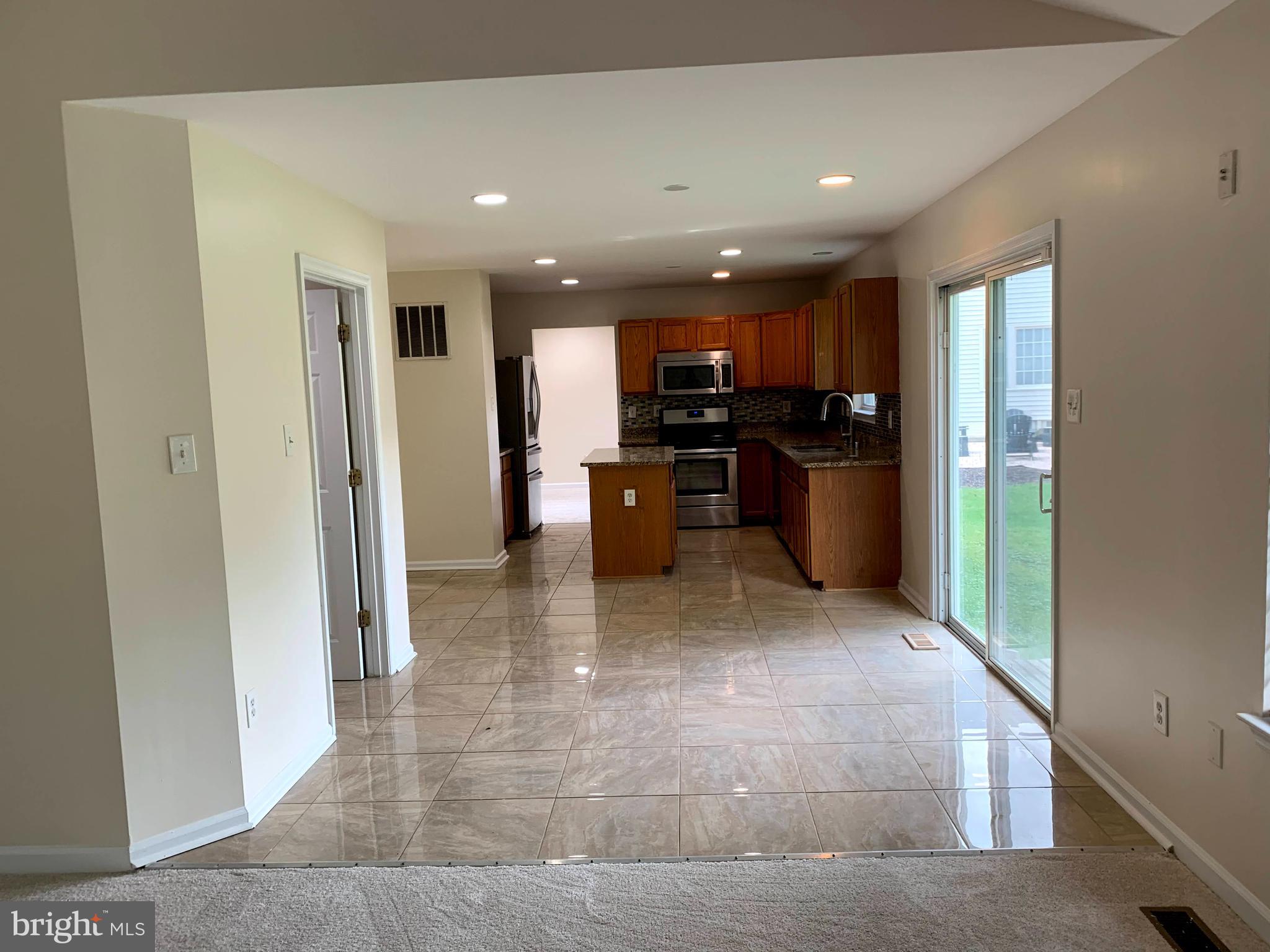 VILLAGE OF LONG REACH - Residential