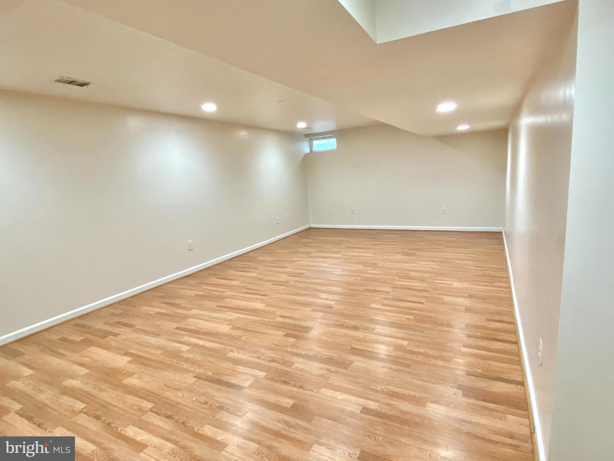 VILLAGE OF LONG REACH - Residential