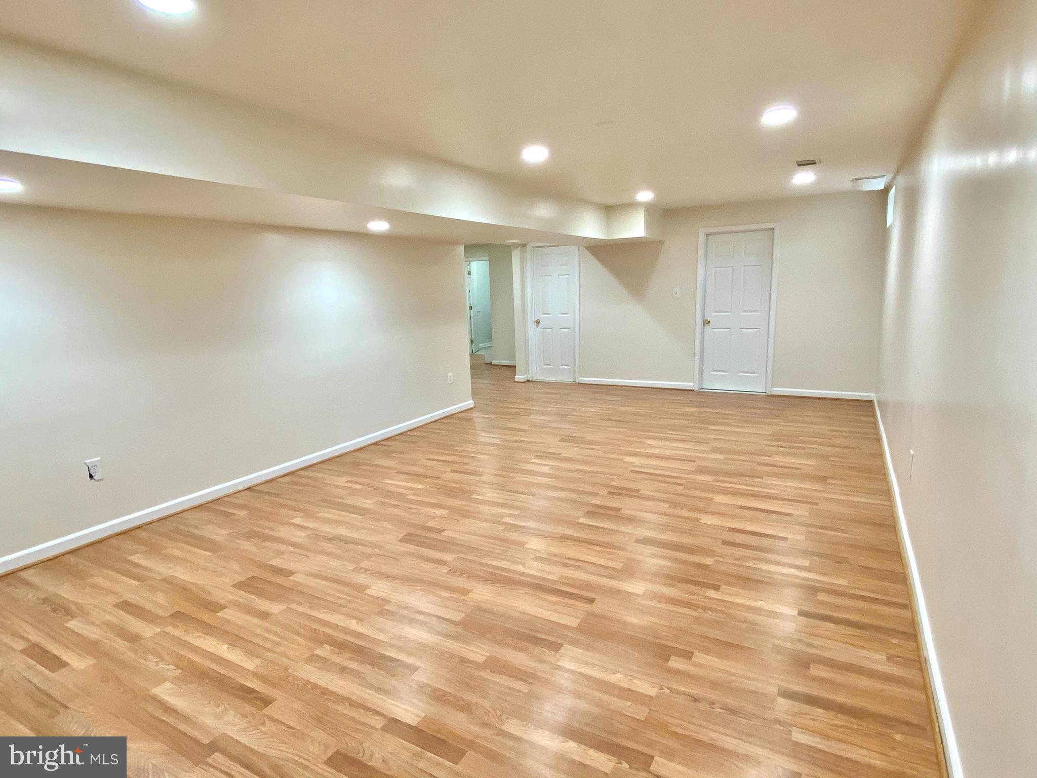 VILLAGE OF LONG REACH - Residential