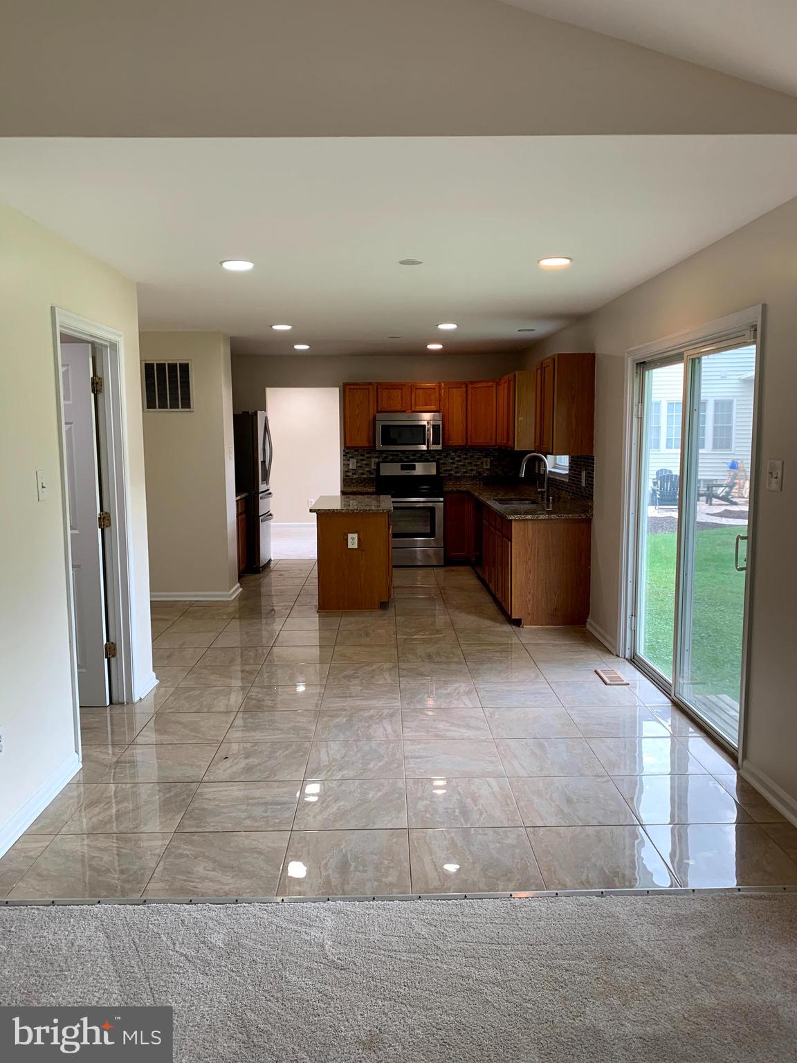 VILLAGE OF LONG REACH - Residential