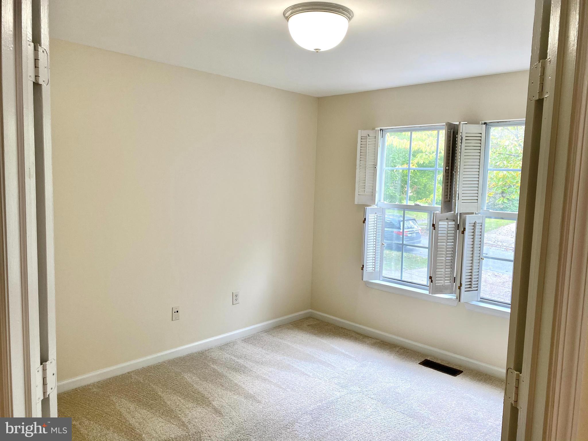 VILLAGE OF LONG REACH - Residential