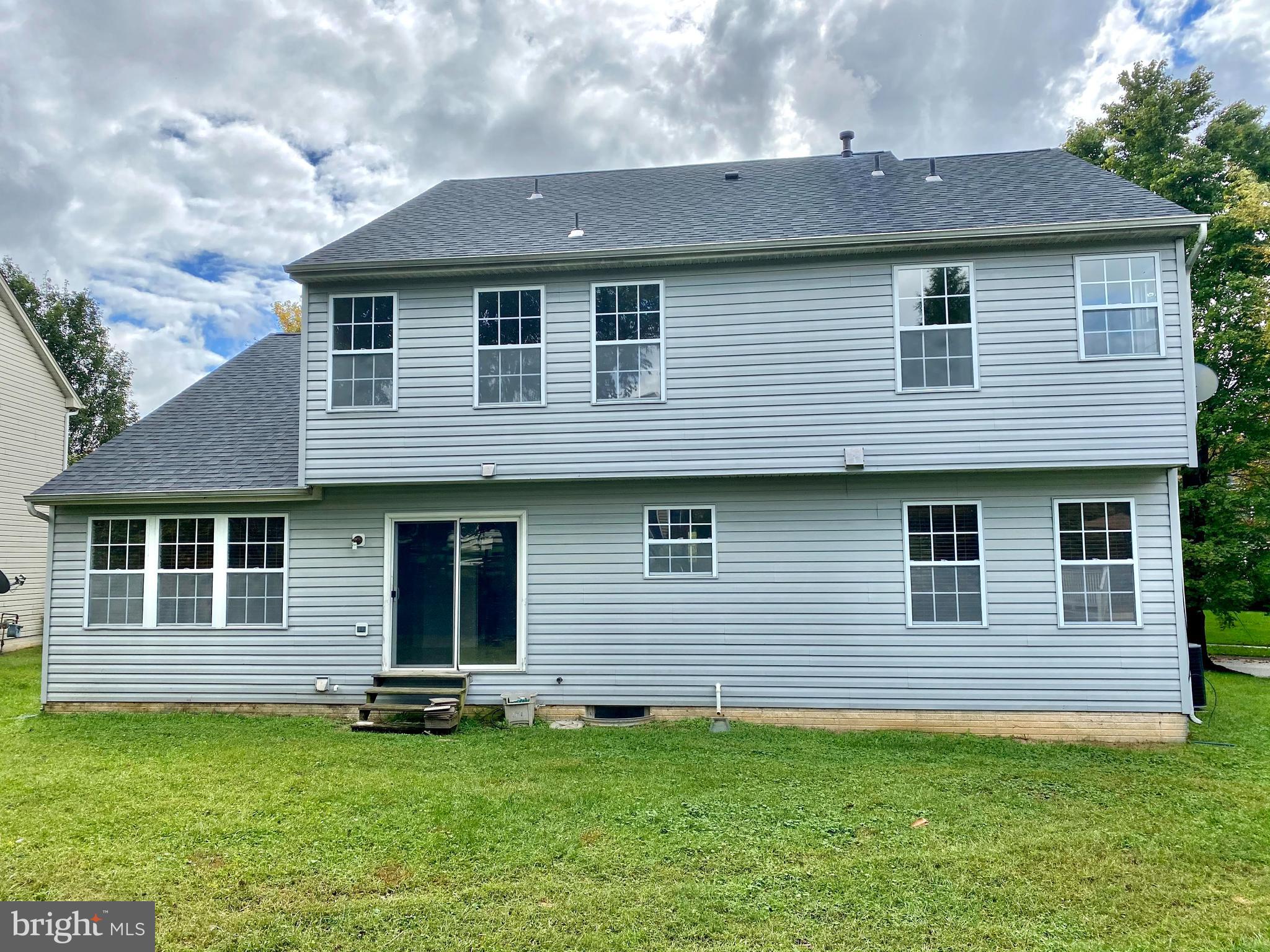 VILLAGE OF LONG REACH - Residential