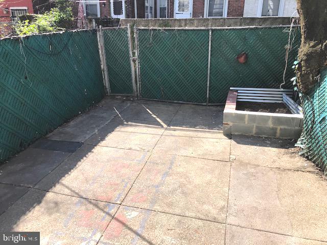 PHILADELPHIA (WEST) - Residential