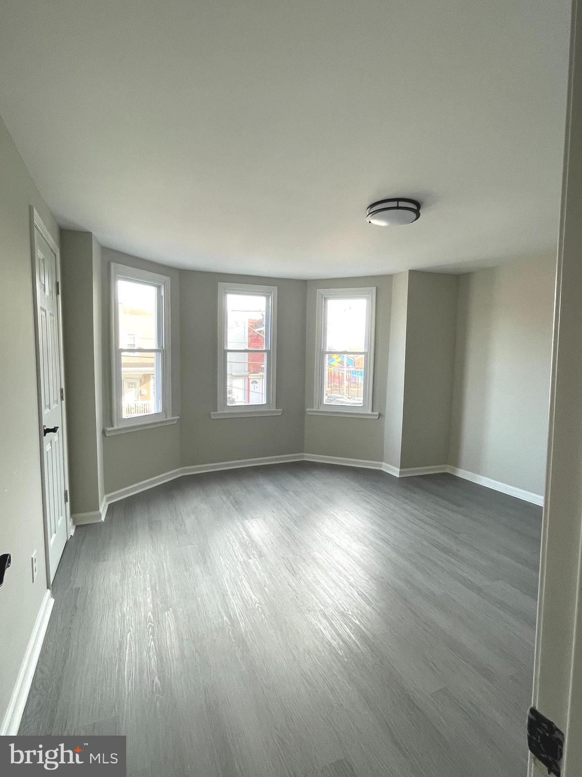 PHILADELPHIA (WEST) - Residential