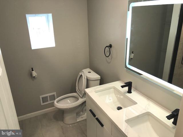 PHILADELPHIA (WEST) - Residential