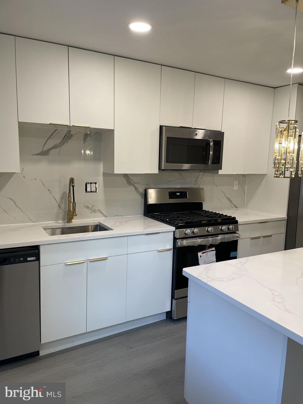 PHILADELPHIA (WEST) - Residential