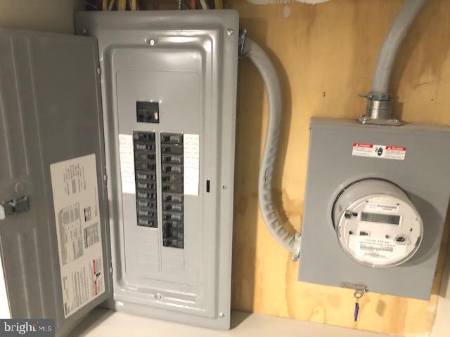 PHILADELPHIA (WEST) - Residential