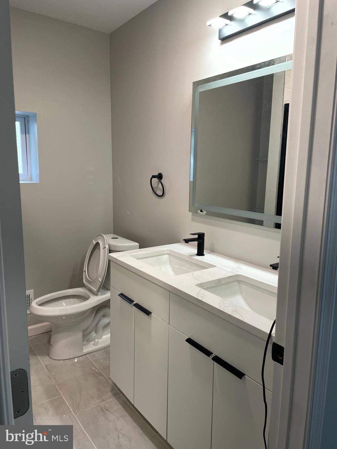 PHILADELPHIA (WEST) - Residential