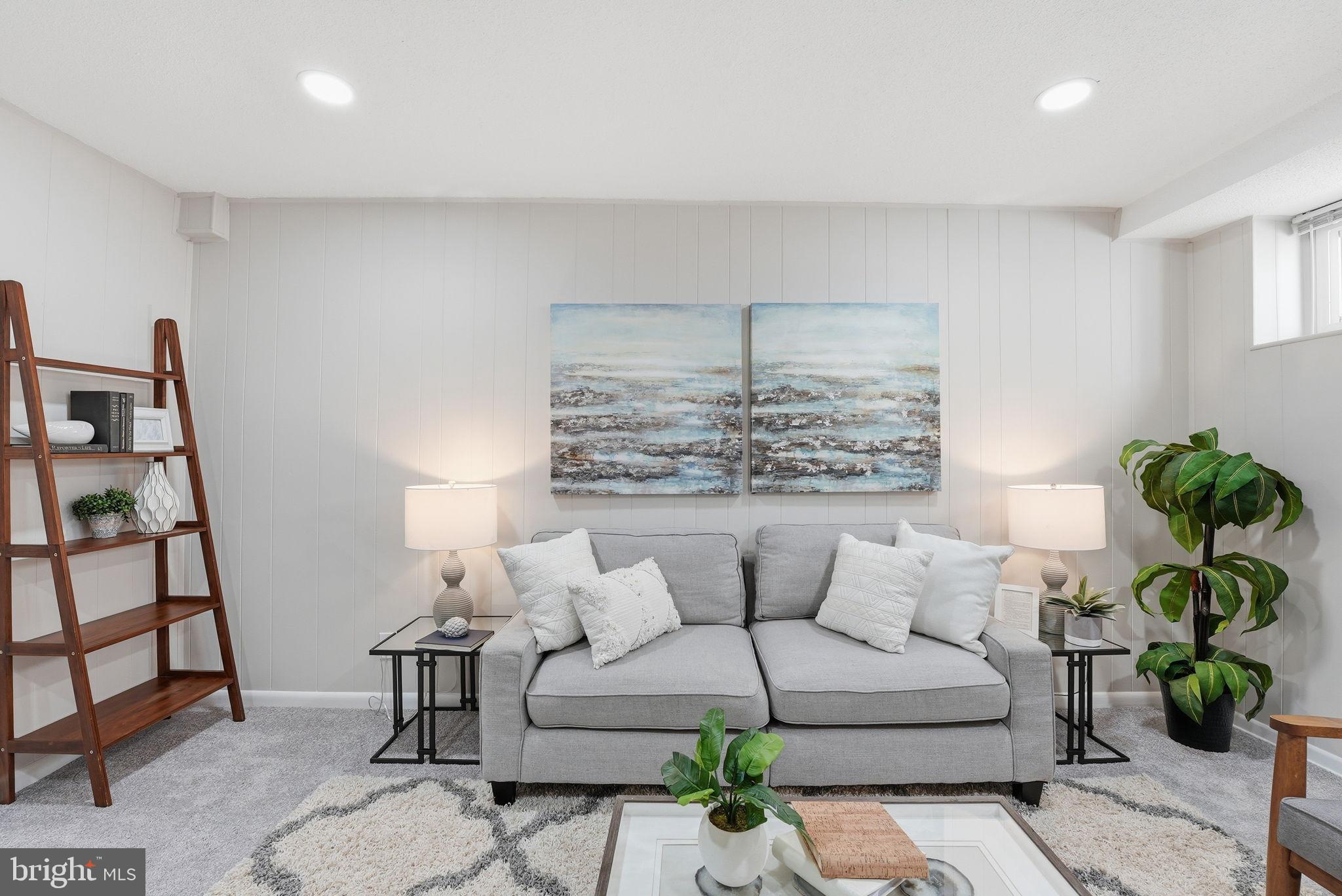 FAIRLINGTON MEWS - Residential