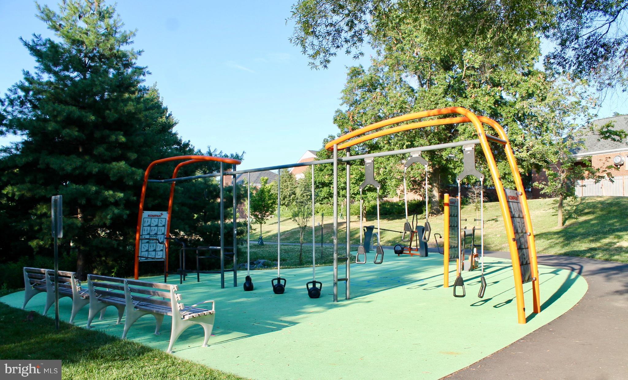 FAIRLINGTON MEWS - Residential