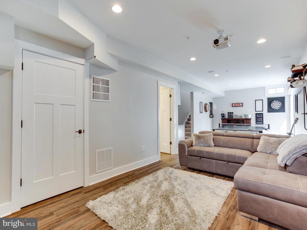 TIMBER CREEK - Residential