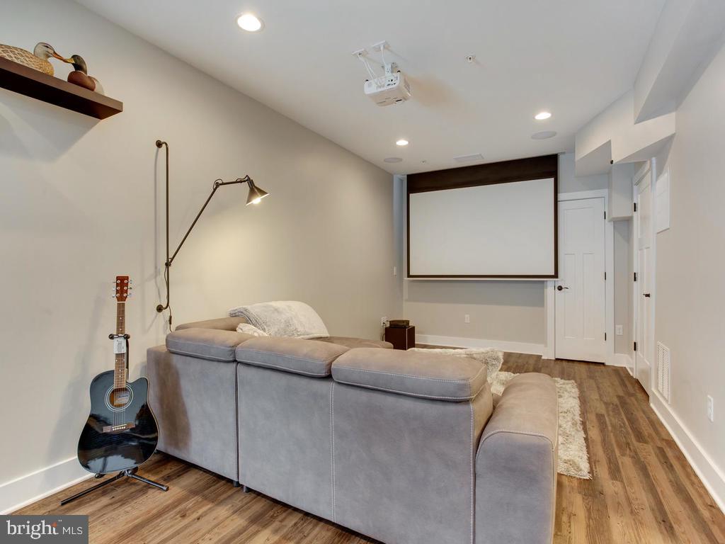 TIMBER CREEK - Residential