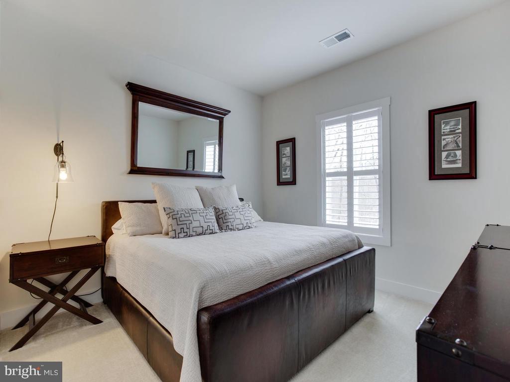 TIMBER CREEK - Residential