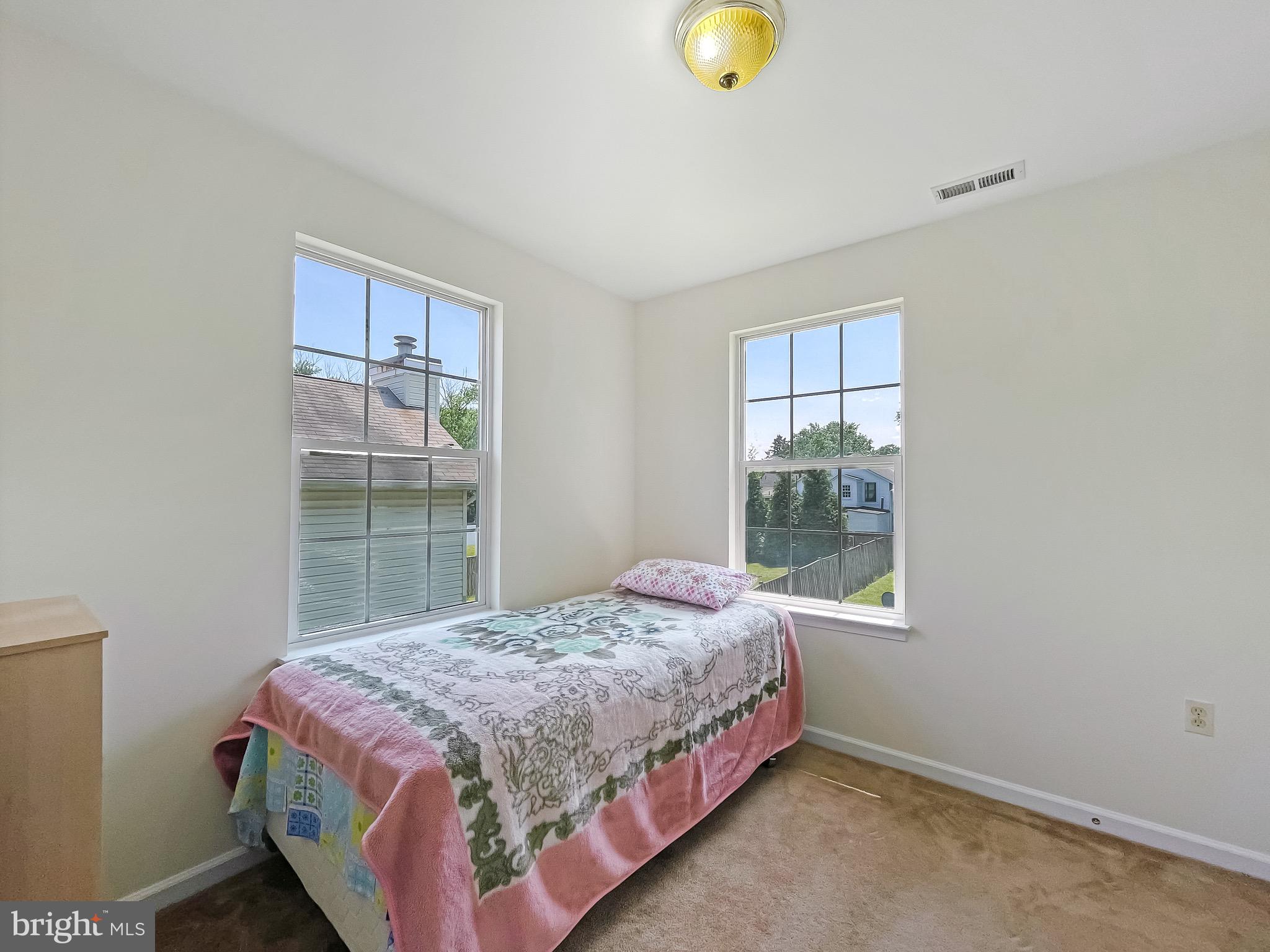 OAK CREST - Residential